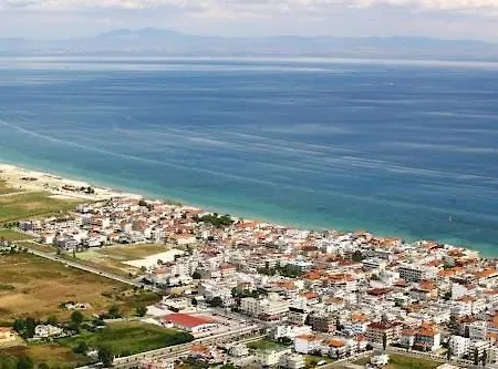 Philippos 2* Paralía