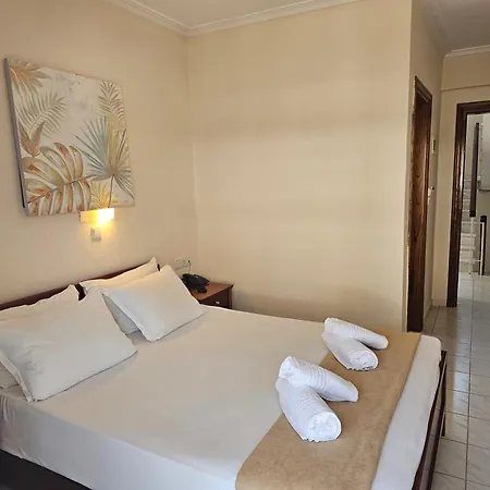 Philippos Hotel 2*