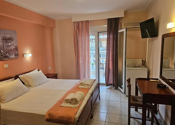 Philippos 2* Paralía